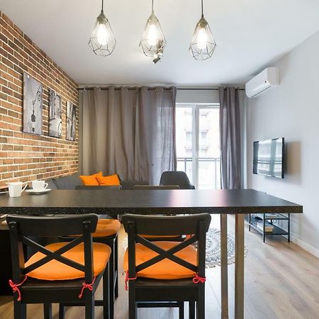Orange, Modern Apartment In The City Centre Cracovie Extérieur photo